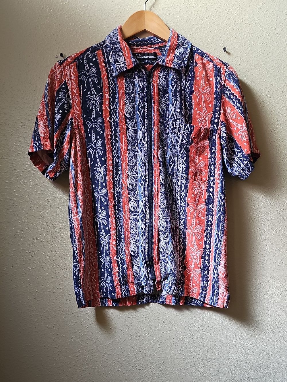 Vintage Tropical Short-Sleeve Zipper Shirt - Navy & Coral Large